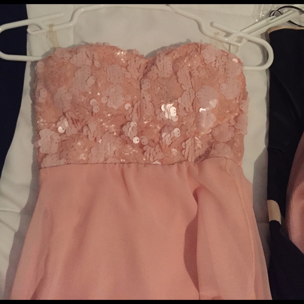 Dress - Picture 2 of 3