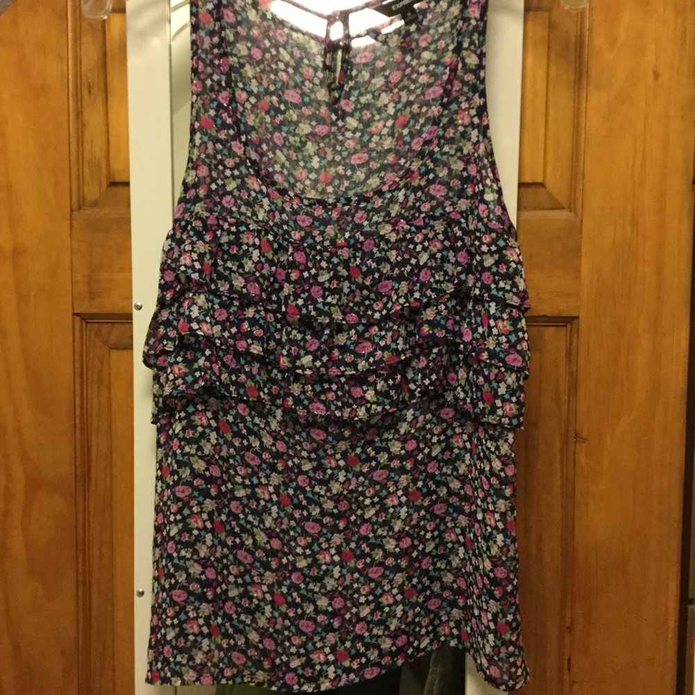 Express blouse tank top shear
