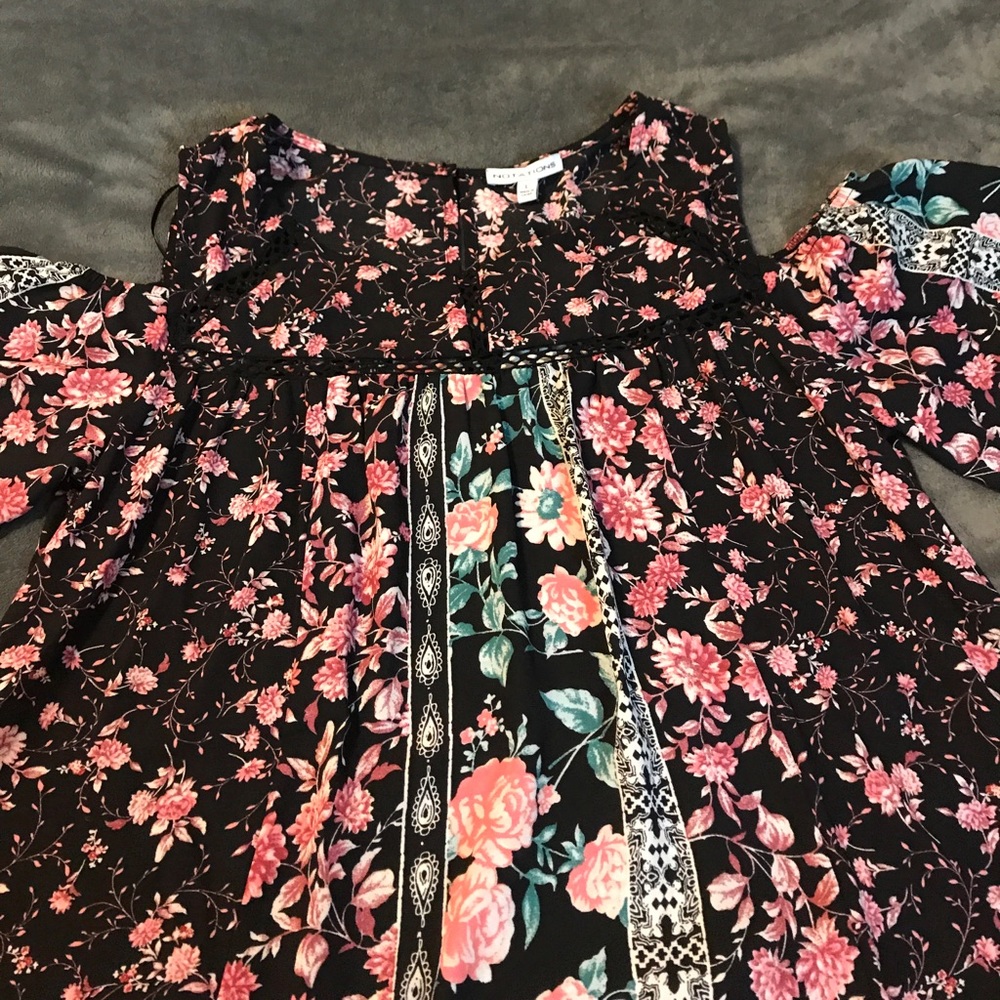 Notataiins 3/4 Sleeve Cold Shoulder Blouse - Picture 2 of 3