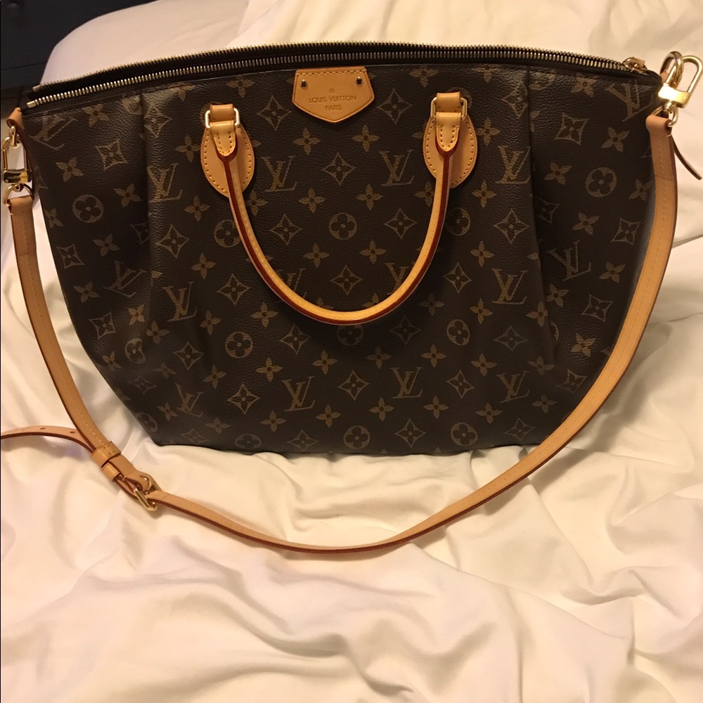 LOUIS Vuitton Turenne GM