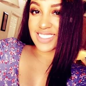 Meet your Posher, Xandra