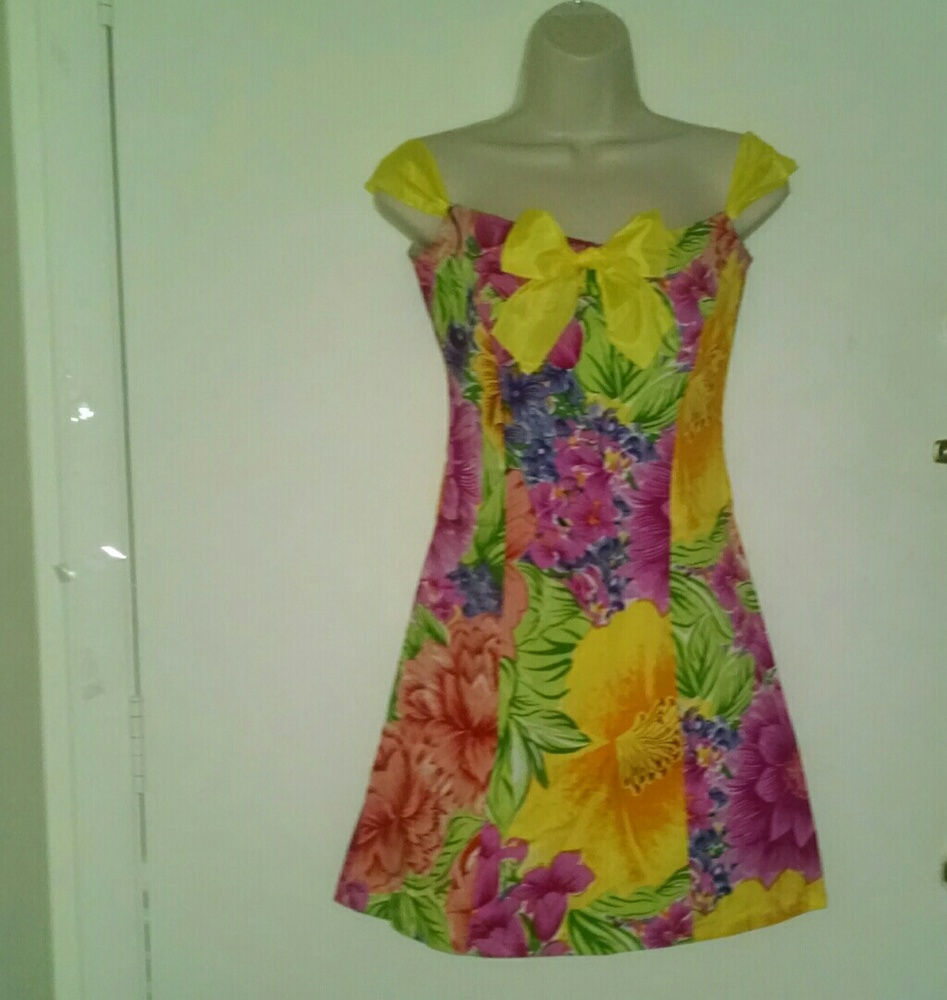 Vintage Beautiful multicolor floral print unique fashion dress