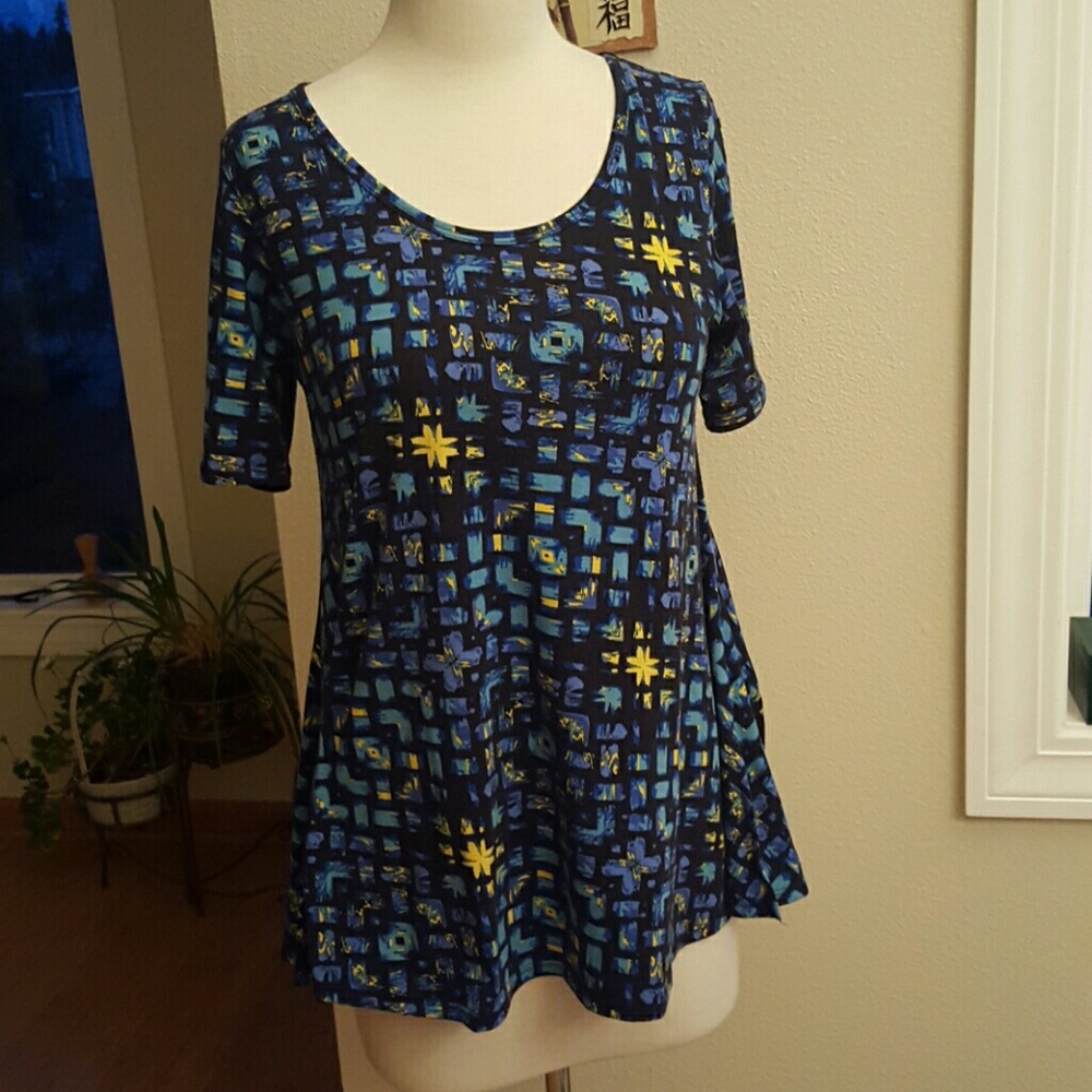 Gorgeous stained glass pattern Lularoe perfect tee