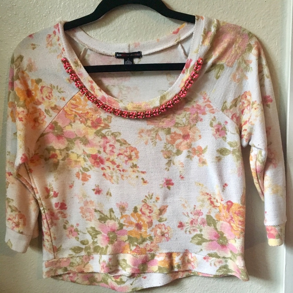 Floral print top :)