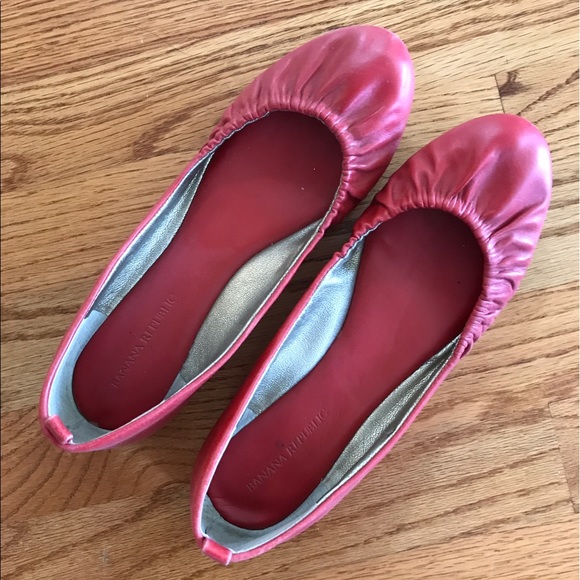 Red Banana Republic Flats - Picture 1 of 4