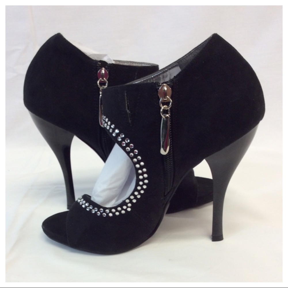 ROBERTO DURVILLE Open Toe Sequined Heels
