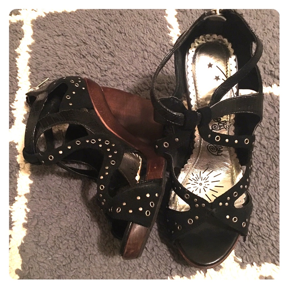 Naughty Monkey wedges