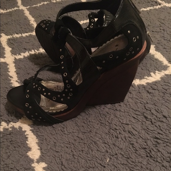 Naughty Monkey wedges - Picture 3 of 4