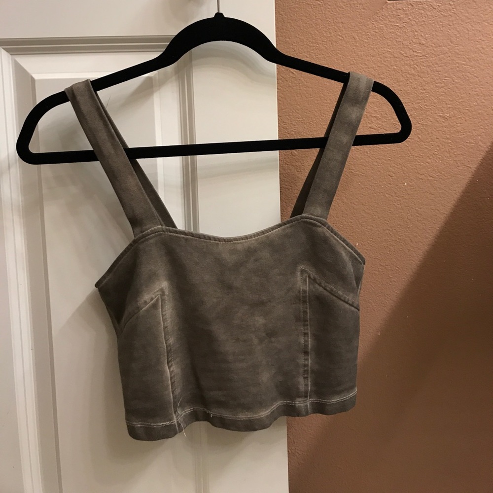 Brandy Melville crop top