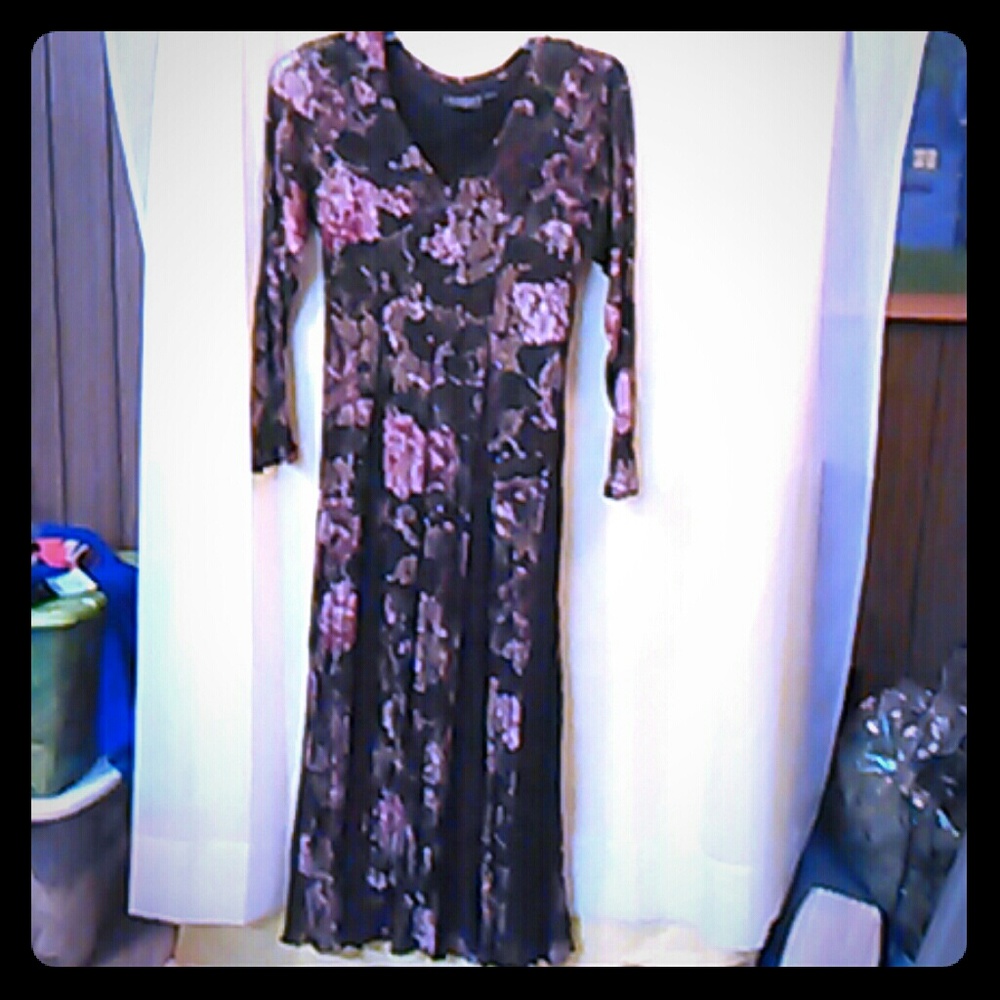 Long lace dress