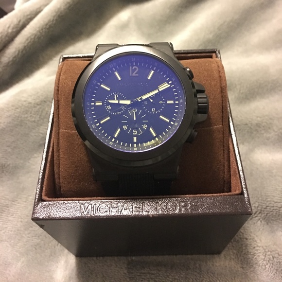 Michael Kors Dial Chronograph Silicone Men's Watch - Picture 2 of 5