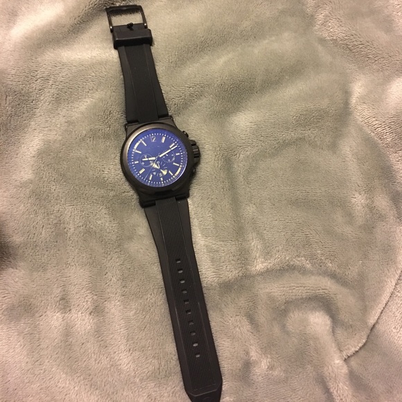 Michael Kors Dial Chronograph Silicone Men's Watch - Picture 4 of 5