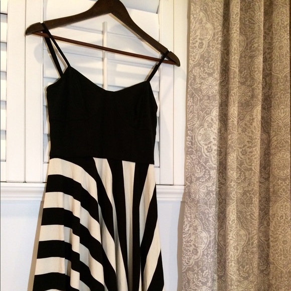 Trina Turk Dress Size S - Picture 2 of 8