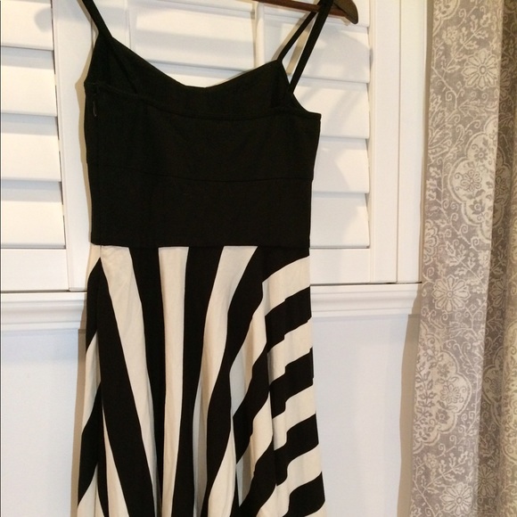 Trina Turk Dress Size S - Picture 5 of 8