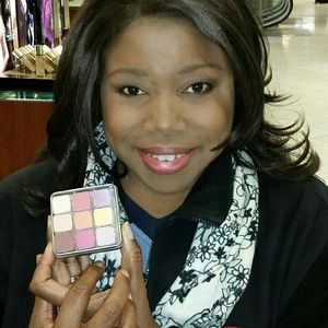 Meet your Posher, Velma