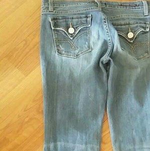 Two pairs of vigos both size 7