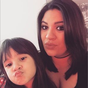 Meet your Posher, Debbie