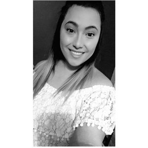 Meet your Posher, Iris