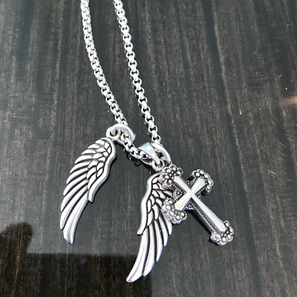 Beautiful silver Gothic necklace cross and wings