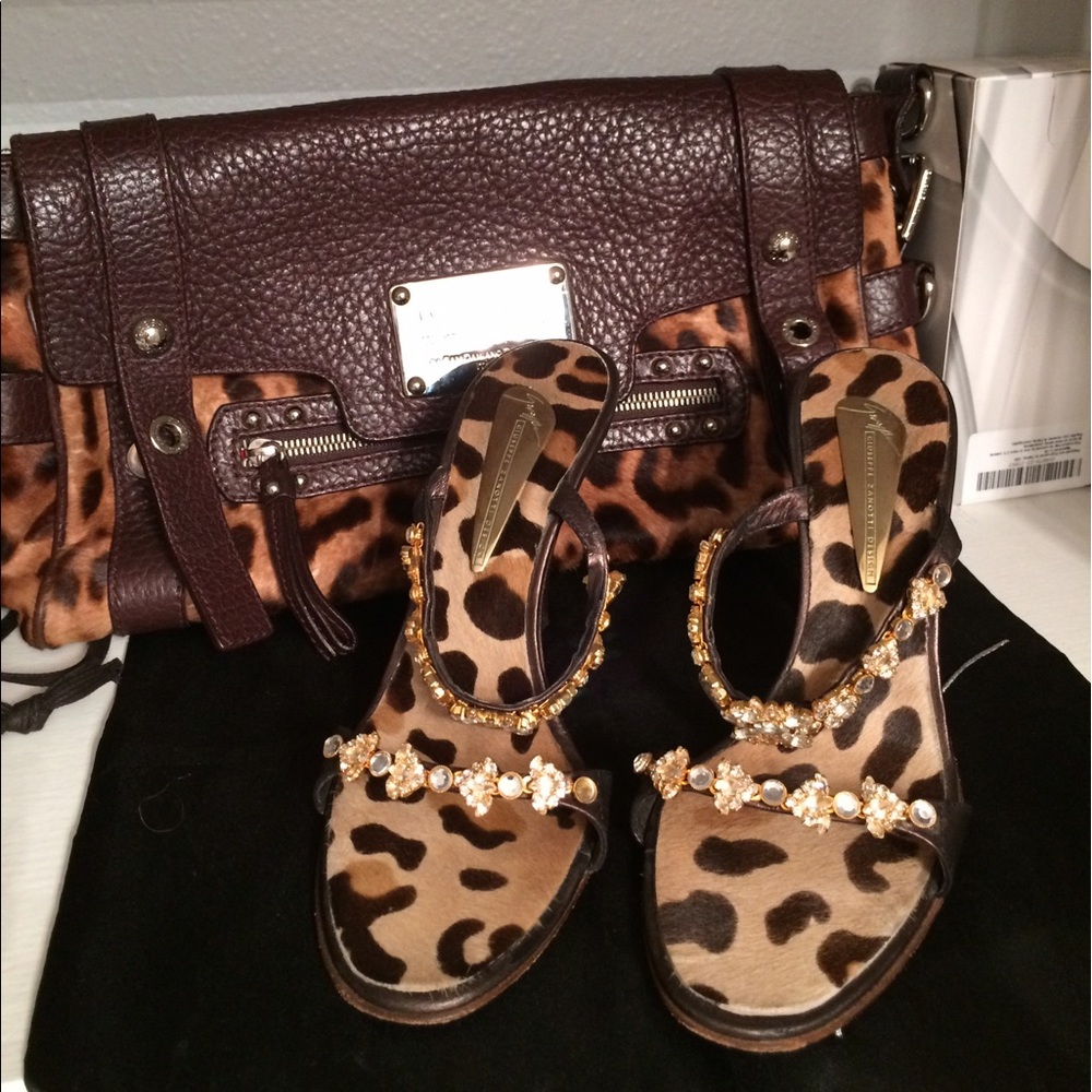 🎉GIUSEPPE ZANOTTI  pony hair & CRYSTAL SANDALS🎉