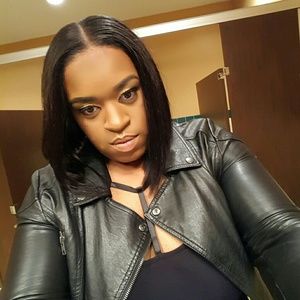 Meet your Posher, Desiree