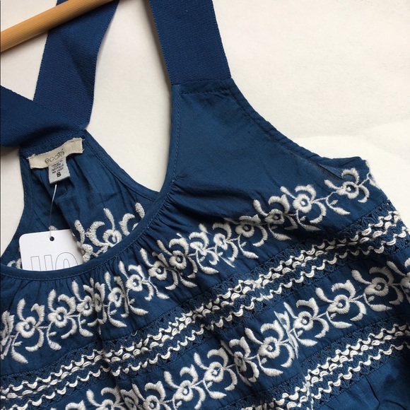 SUMMER CLEARANCE!! BLUE CRISS CROSS CROP TOP - Picture 3 of 6