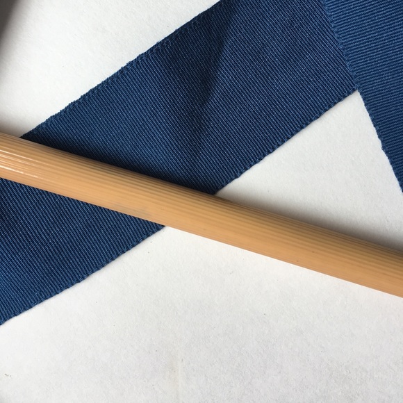 SUMMER CLEARANCE!! BLUE CRISS CROSS CROP TOP - Picture 5 of 6