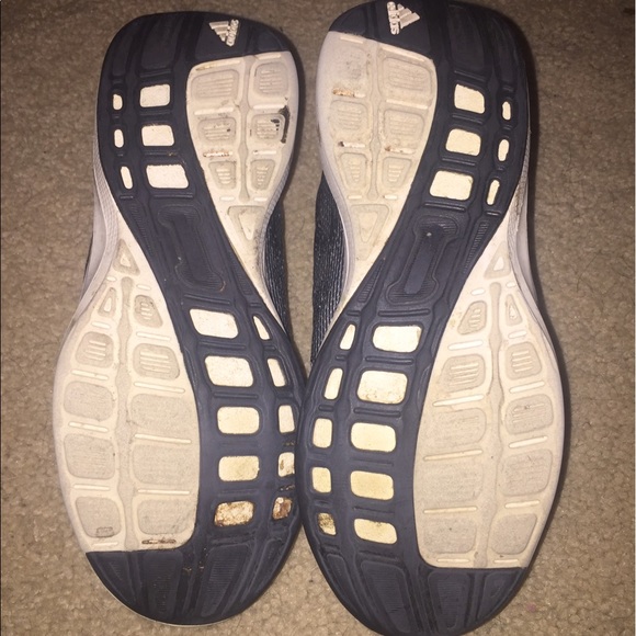 Youth size 13 black and silver Adidas - Picture 3 of 3