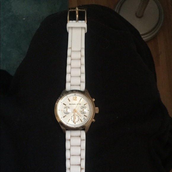 Michale Kors White and Gold Watch - Picture 2 of 5