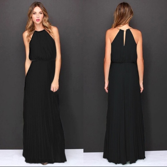 Dresses & Skirts - Halter Pleated Maxi