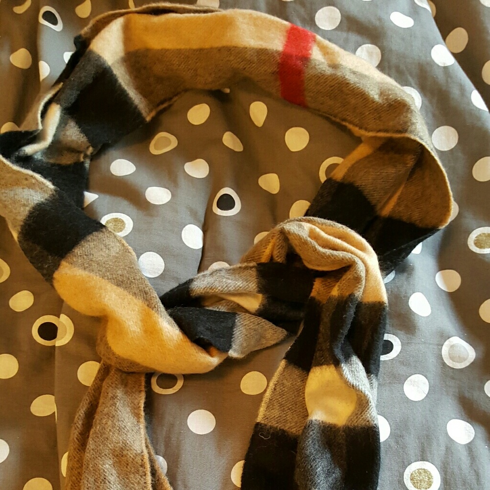 Cashmere/wool burberry scarf
