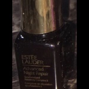 Este lauder night repair serum