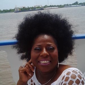 Meet your Posher, Charmaine