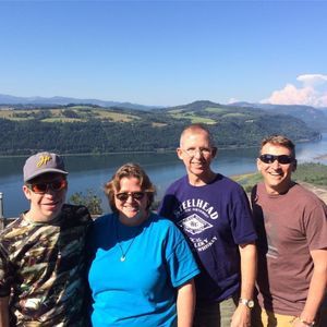 Meet your Posher, Simon