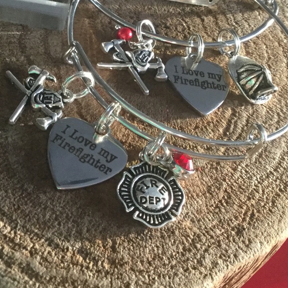 ♥️🚒Fire Fighter Bangle🚒♥️ - Picture 7 of 8