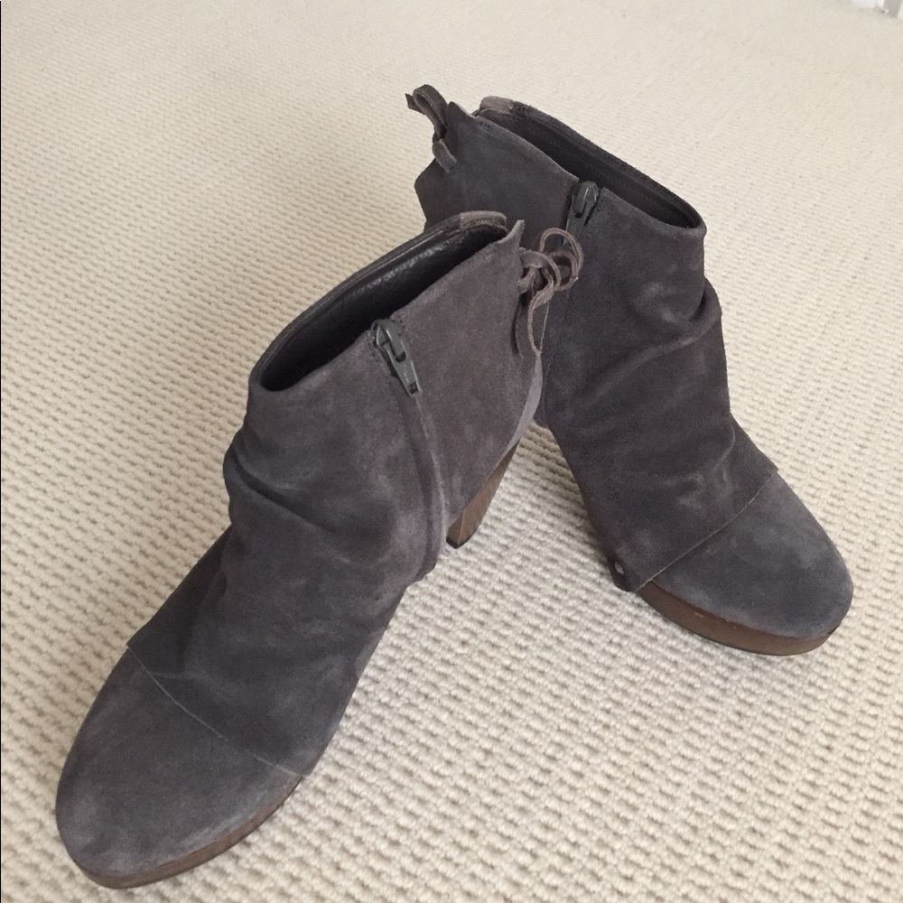 Gray suede boho clogs