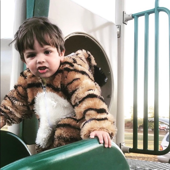 Meet your Posher, Kathy - Picture 3 of 3