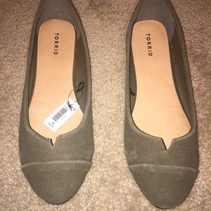 Brand new Torrid flats
