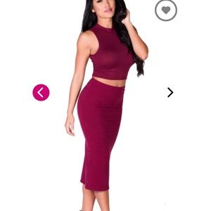 BNWT Two piece set burgundy