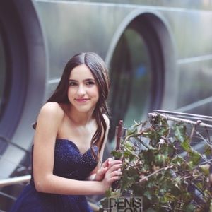 Meet your Posher, Jules