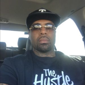 Meet your Posher, Clarence