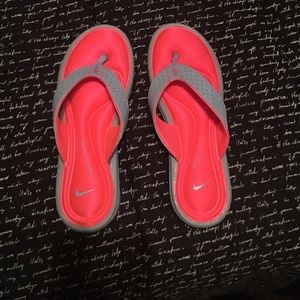 Hot pink NIKE flops