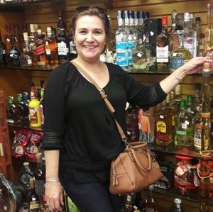 Meet your Posher, Cecilia