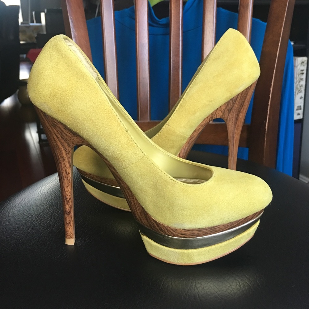 Bakers 6.5 lime green 5in heels 👠 worn once