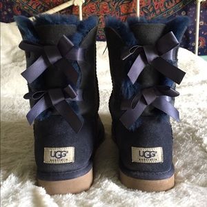 Navy blue bailey bow uggs