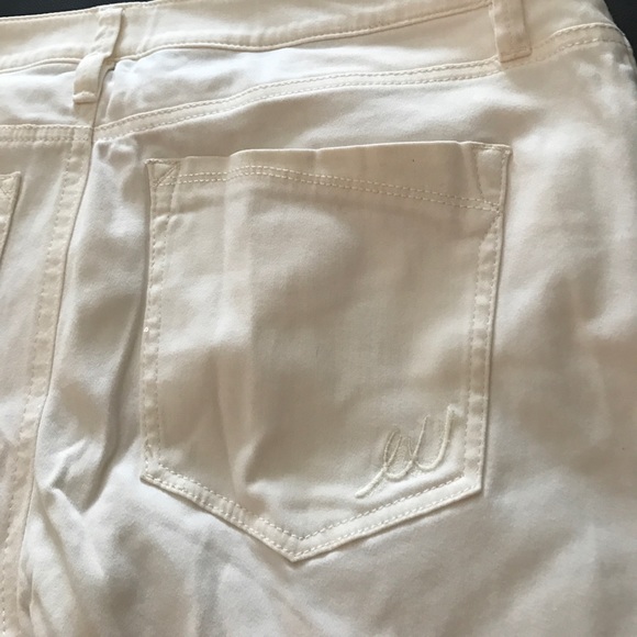 Express pants - Picture 2 of 3