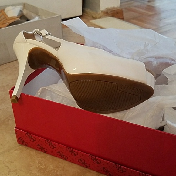 Heels - Picture 2 of 3