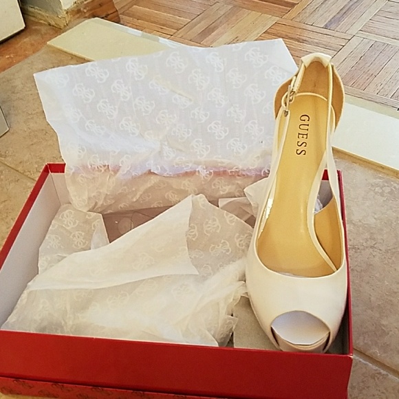 Heels - Picture 3 of 3