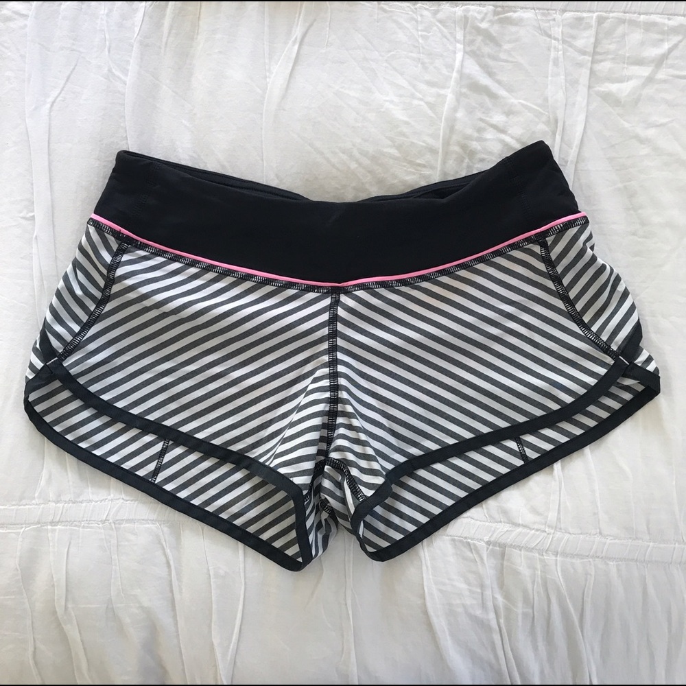 Lululemon Speed Shorts 2-way stretch size 4