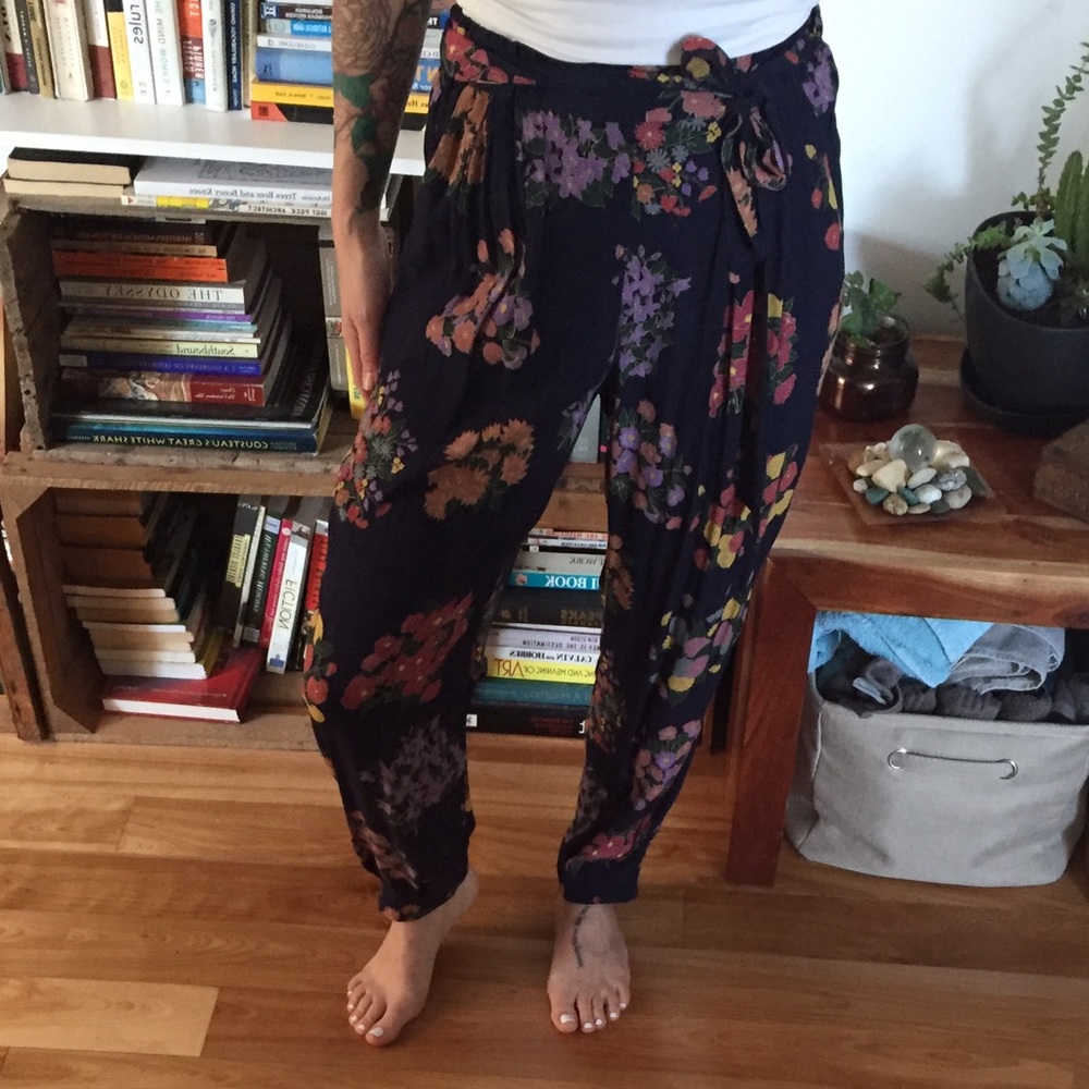 Floral high waist baggy pants